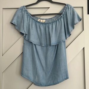 Evereve Allison Joy Chambray Ruffle off the shoulder top